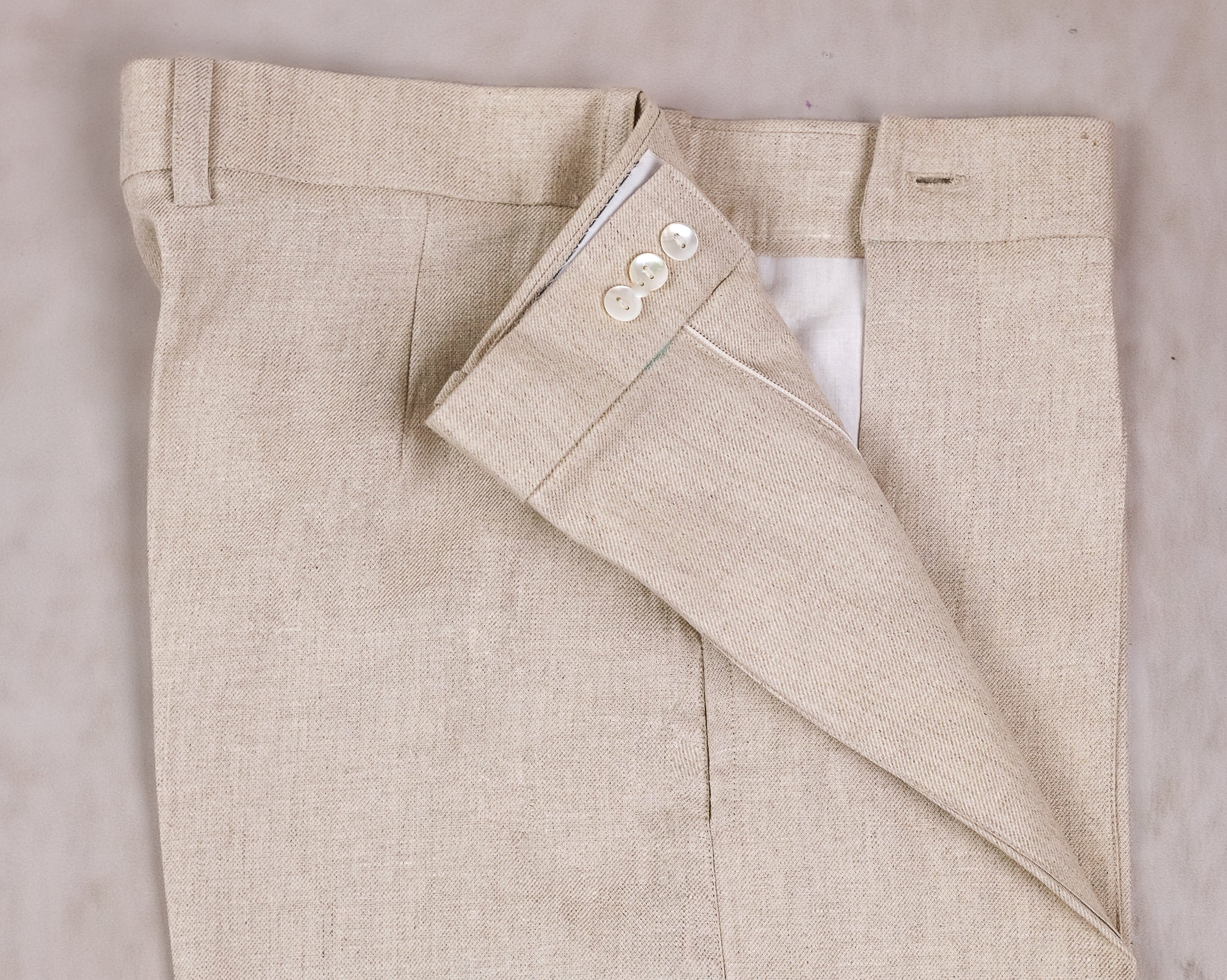 Pleated Linen Trousers (Women)