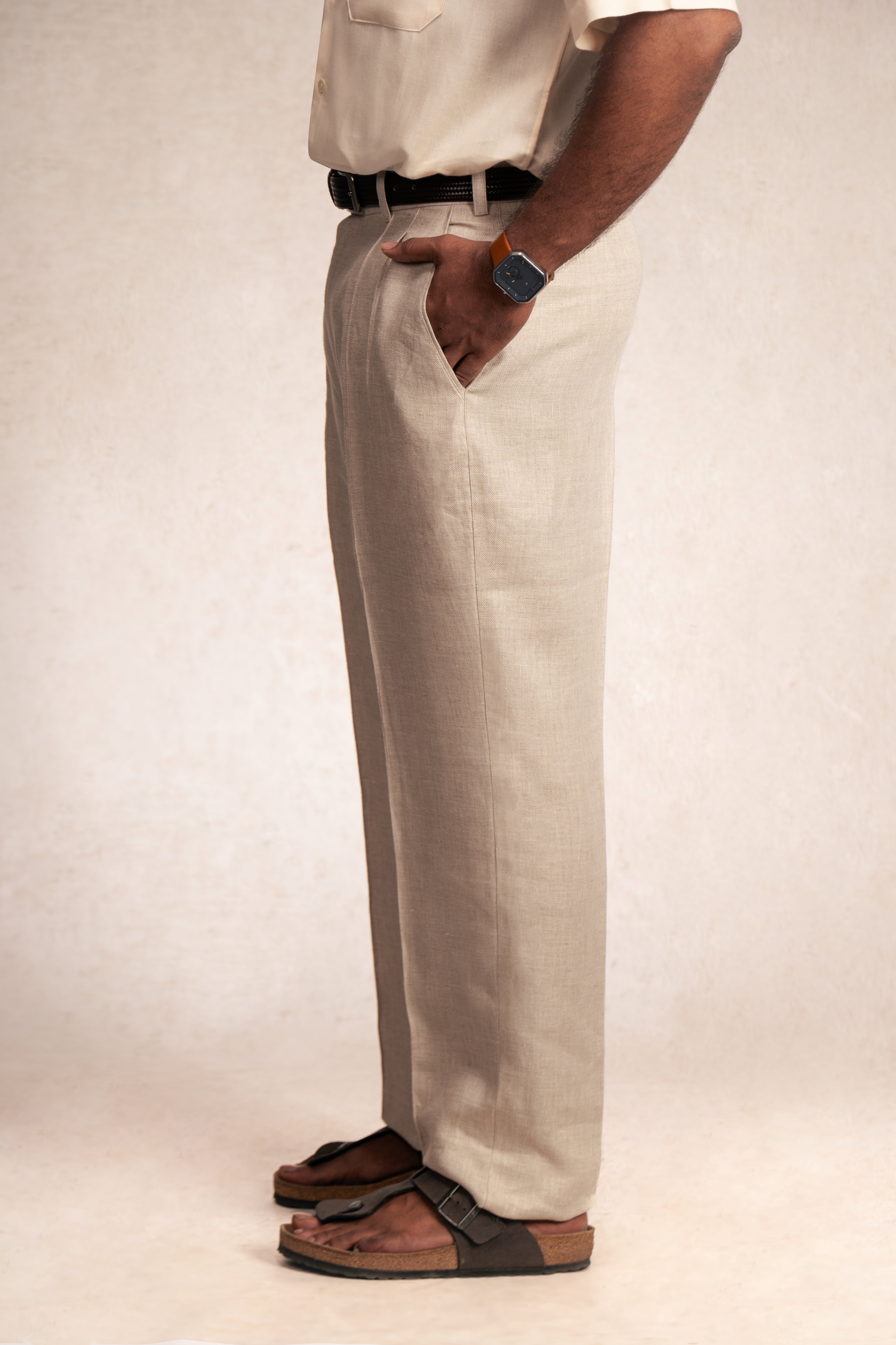 Pleated Linen Trousers (Men)