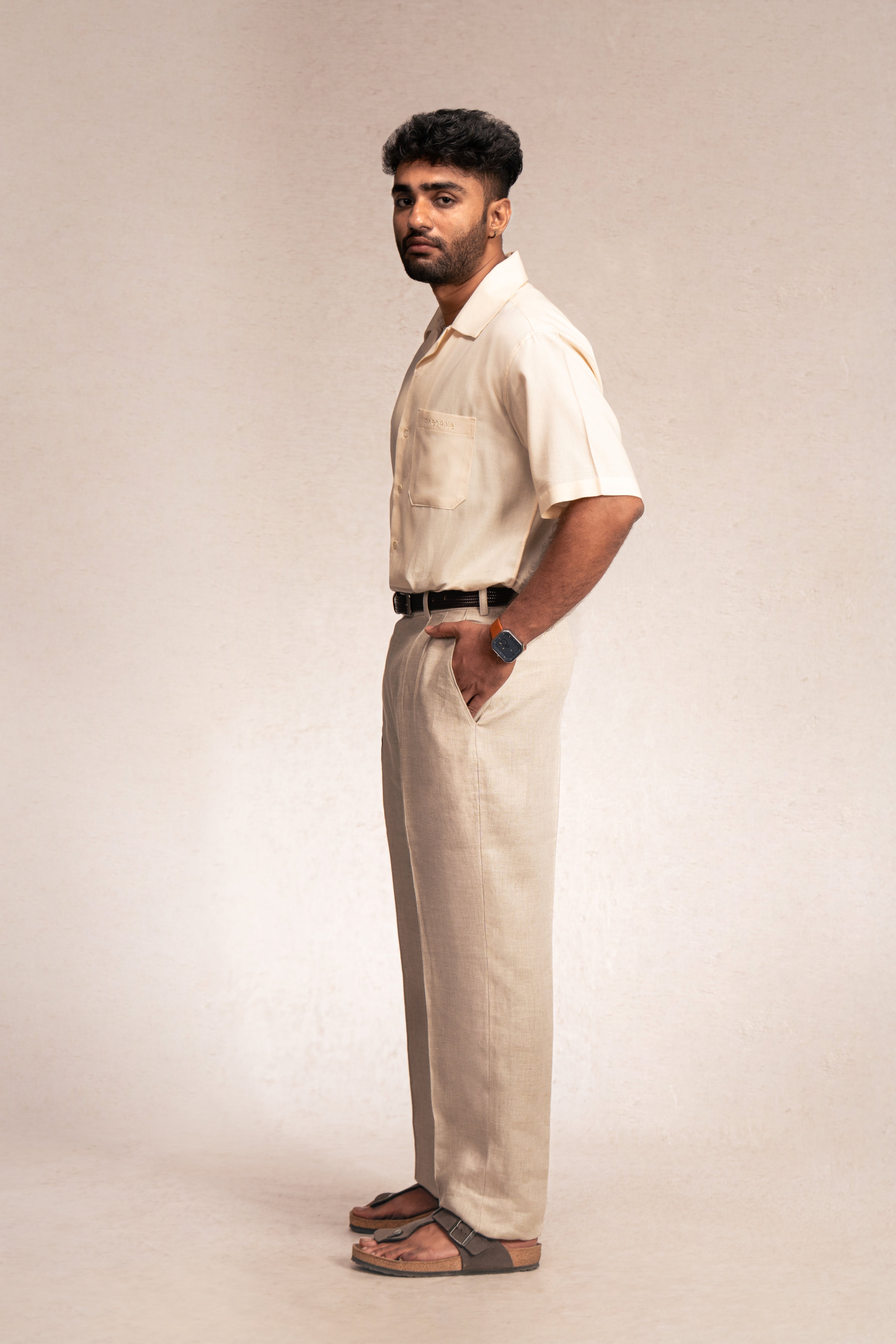 Pleated Linen Trousers (Men)